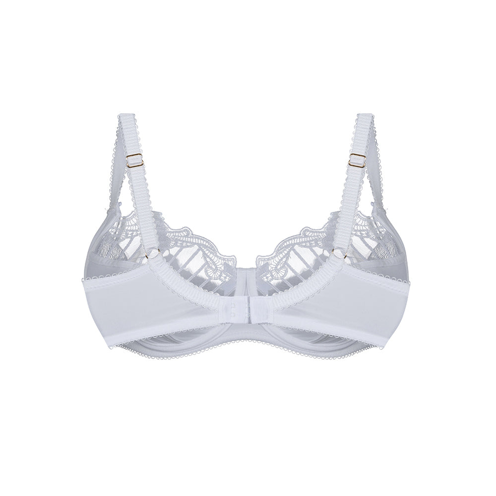 Sienna White
